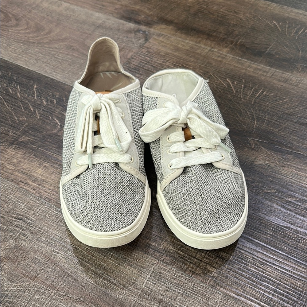 OluKai Women's Sneakers in Gray and Cream